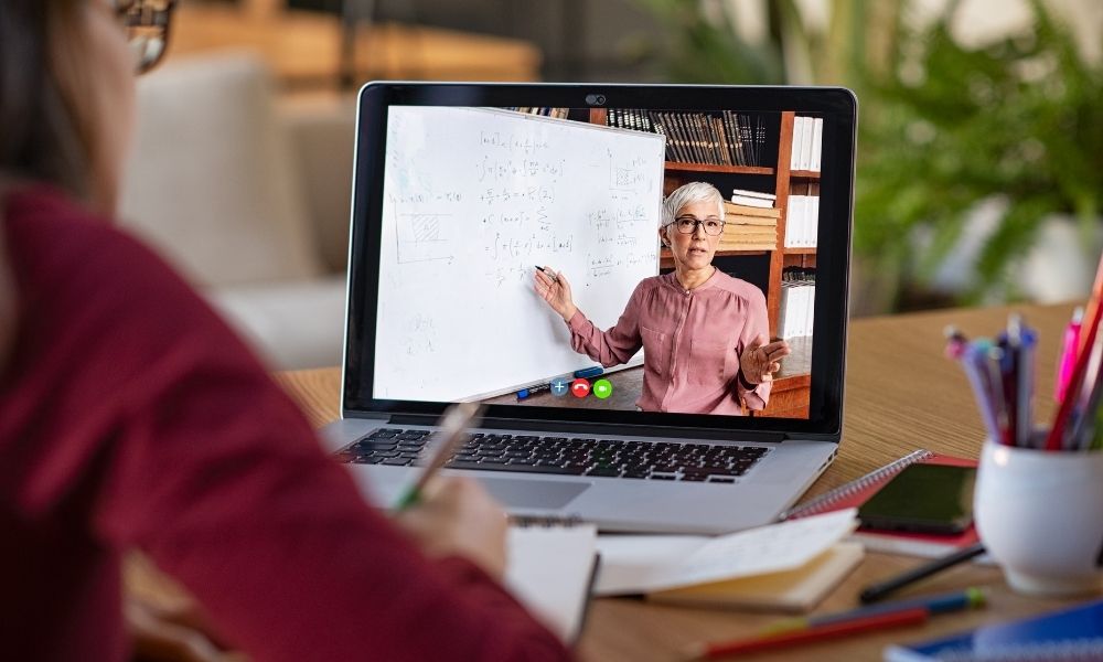 create a course with ai