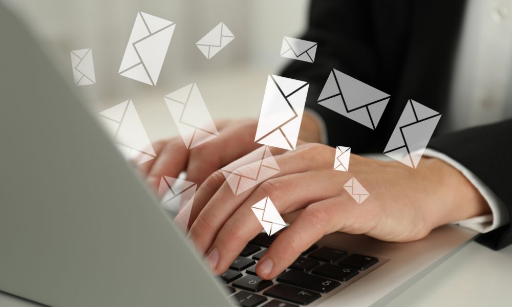 hubspot email marketing
