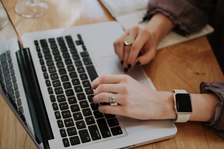 Blogger writing a welcome email sequence for a brand new email list